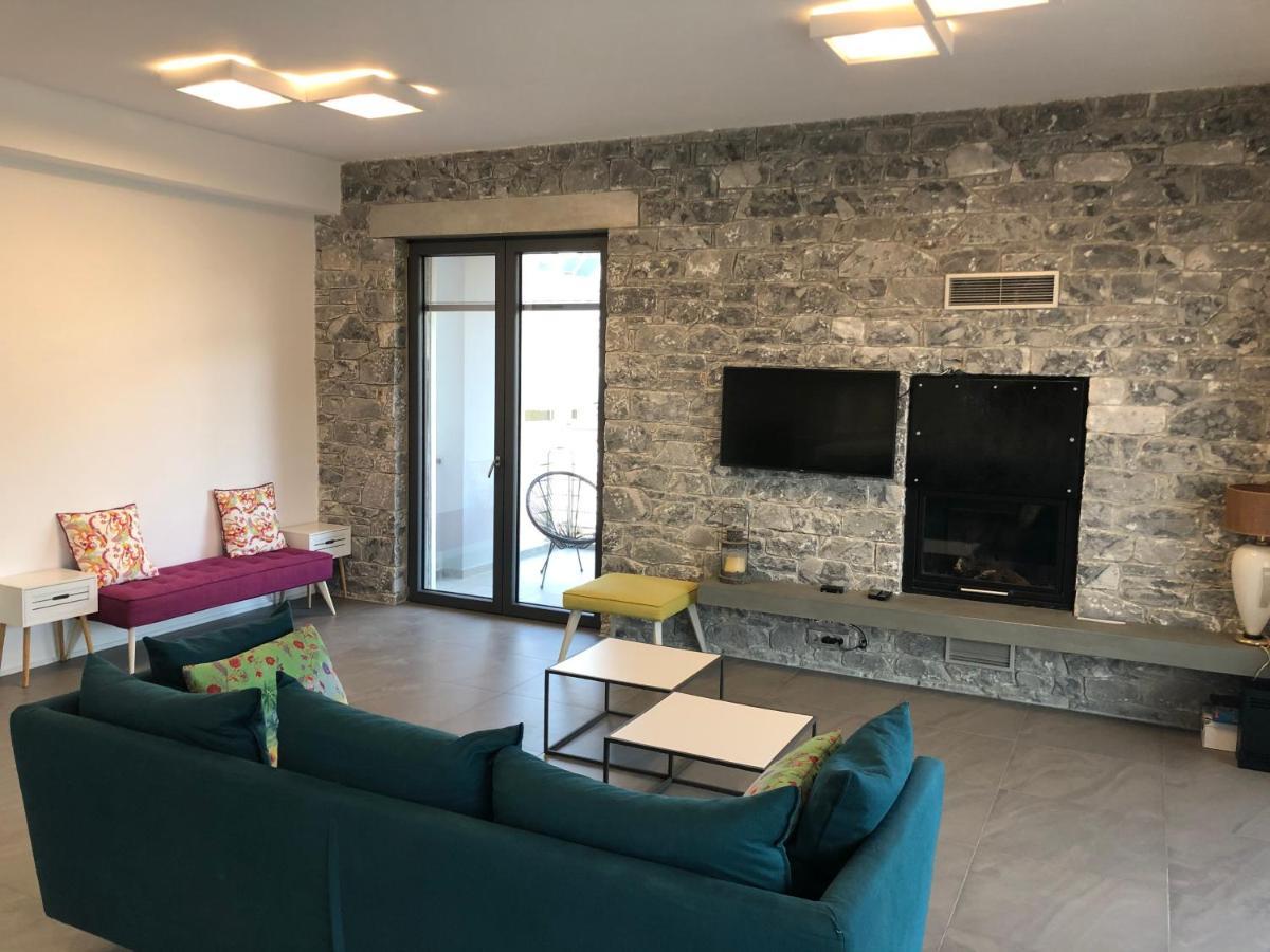 Elion Luxury Apartments كالاماتا المظهر الخارجي الصورة